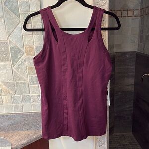 ALO Yoga Fitted Sleeveless Tank Top